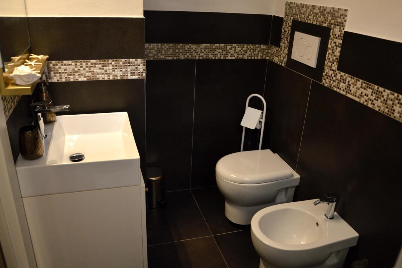 Gold White Exclusive House Hotel Polignano a Mare Exterior photo